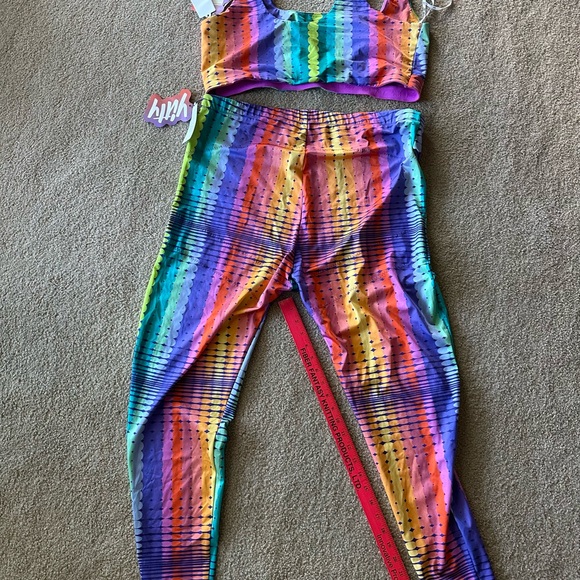 YITTY Multicolor Activewear Legging Pride Prismatic Plus Size 4X NWT - Picture 1 of 7